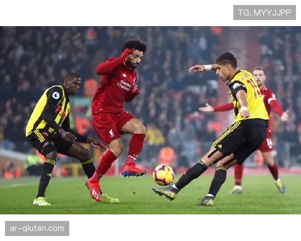 欧联杯出局后,弗赖堡主帅表示球队将全力争取德甲第六以获得欧战资格 欧联杯出局后,弗赖堡主帅表示球队将全力争取德甲第六以获得欧战资格